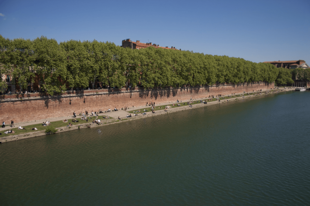 Les quais entre la Daurade et Saint-Pierre